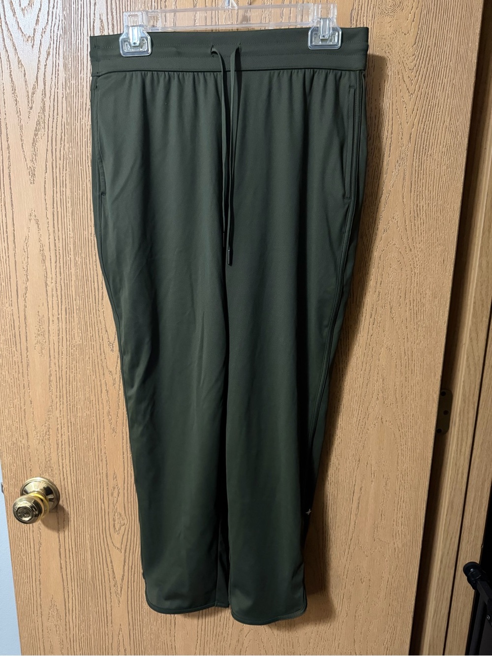 HALARA women’s Dark Olive Green Performance Joggers